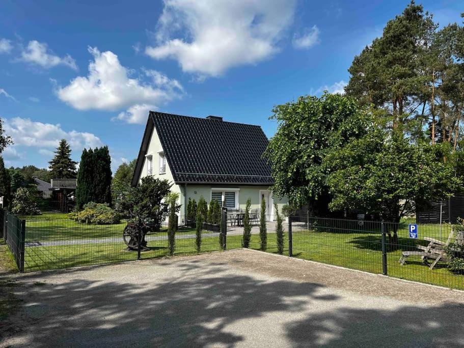 -Haus Am Waeldchen- Appartement Zehdenick Buitenkant foto