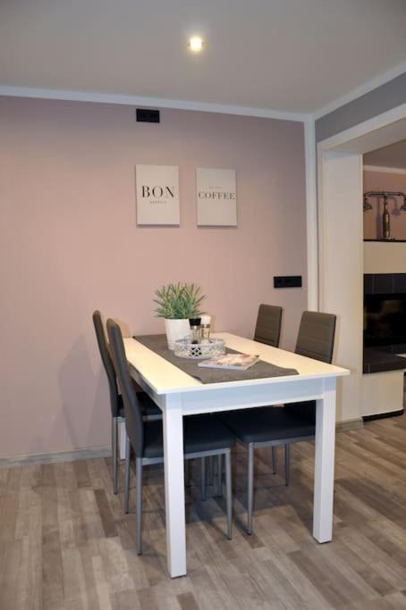 -Haus Am Waeldchen- Appartement Zehdenick Buitenkant foto