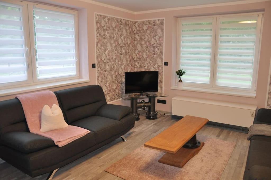 -Haus Am Waeldchen- Appartement Zehdenick Buitenkant foto