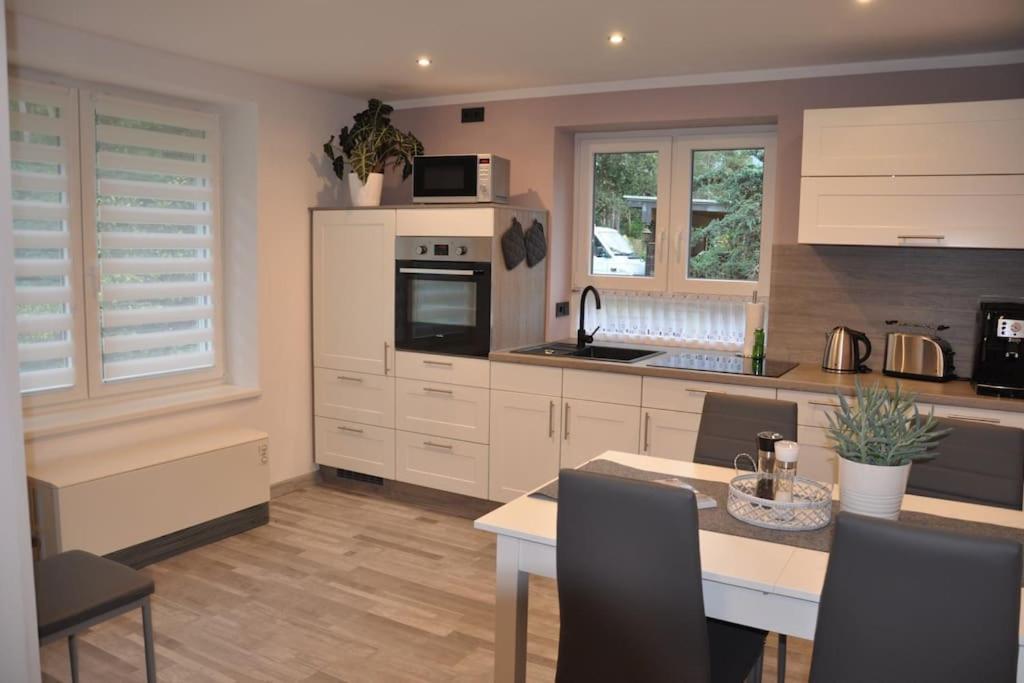 -Haus Am Waeldchen- Appartement Zehdenick Buitenkant foto